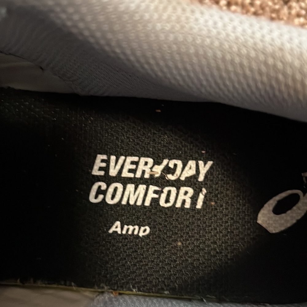 ASICS shoes 👟 - Picture 6 of 8